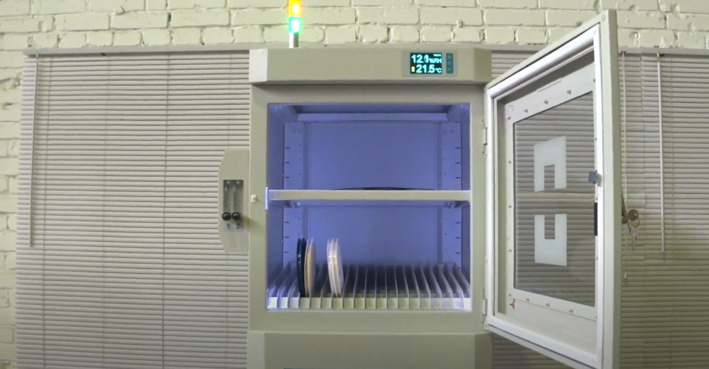 Шкафы сухого хранения: назначение, применение, виды